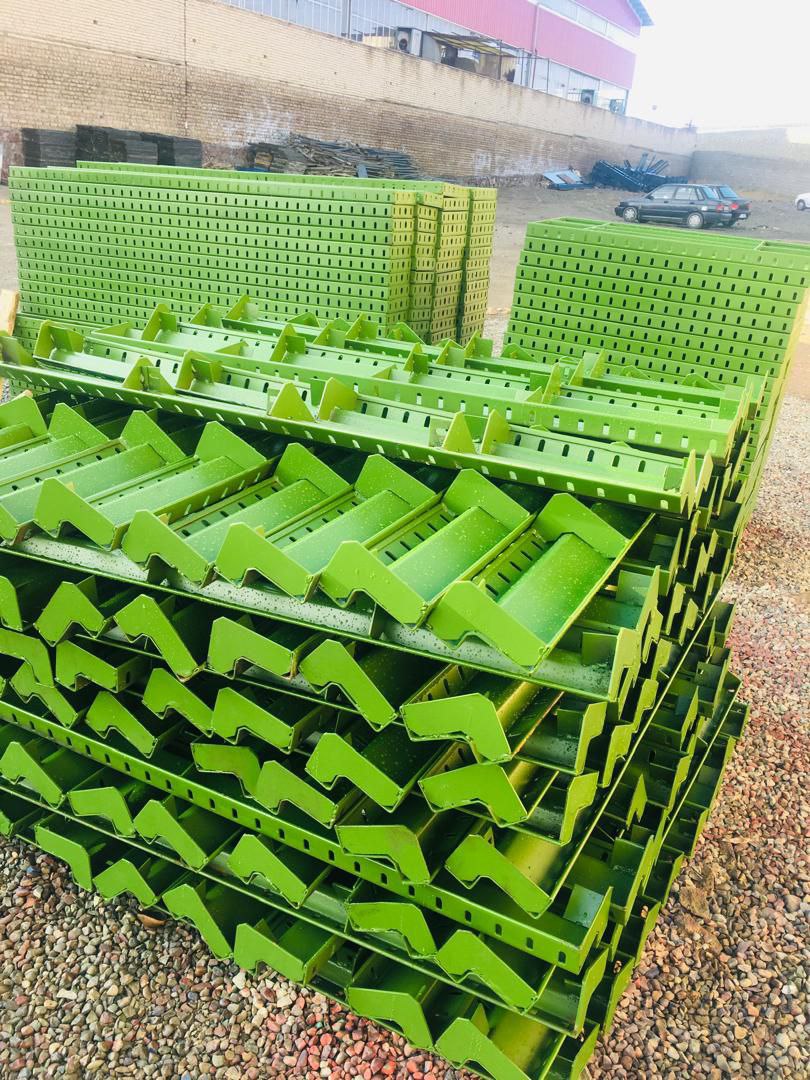 قالب بتن لبه خم یا مدولار